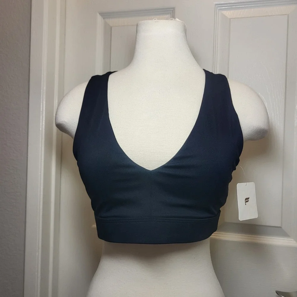 Fabletics On‎ The Go Midi Medium Impact Sports Bra Black Size Medium-8 MSRP $64